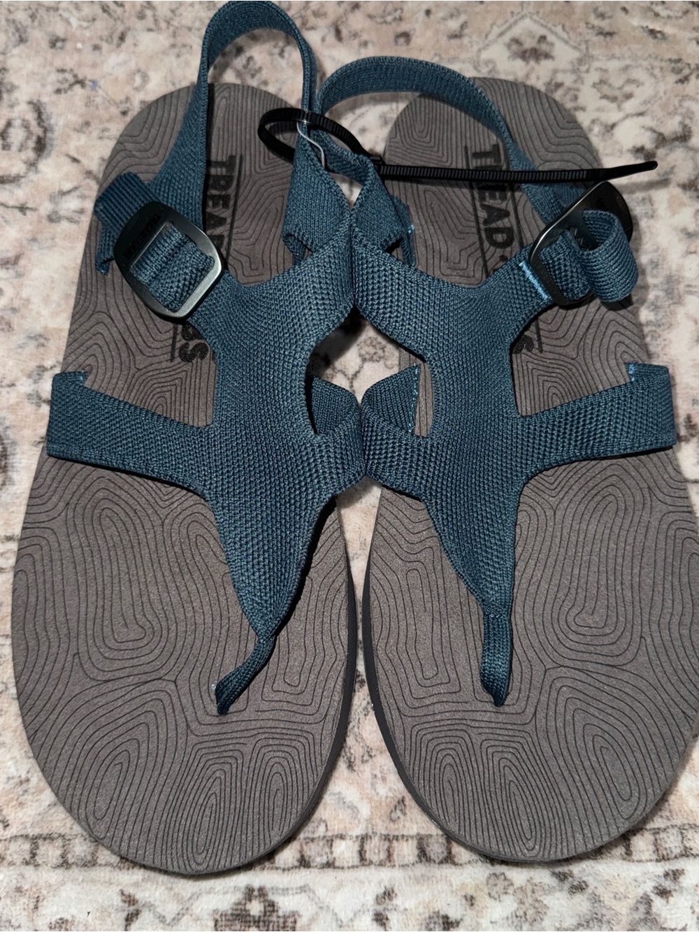 NWOB Tread Labs Albion Sandals Mens Size 10 Shoes Sport Thong Back Strap Blue